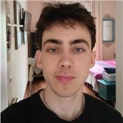 Graduado en Biología Ambiental con nivel B2 de inglés.